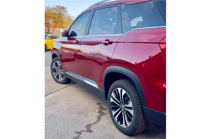 MG Hector facelift side profile